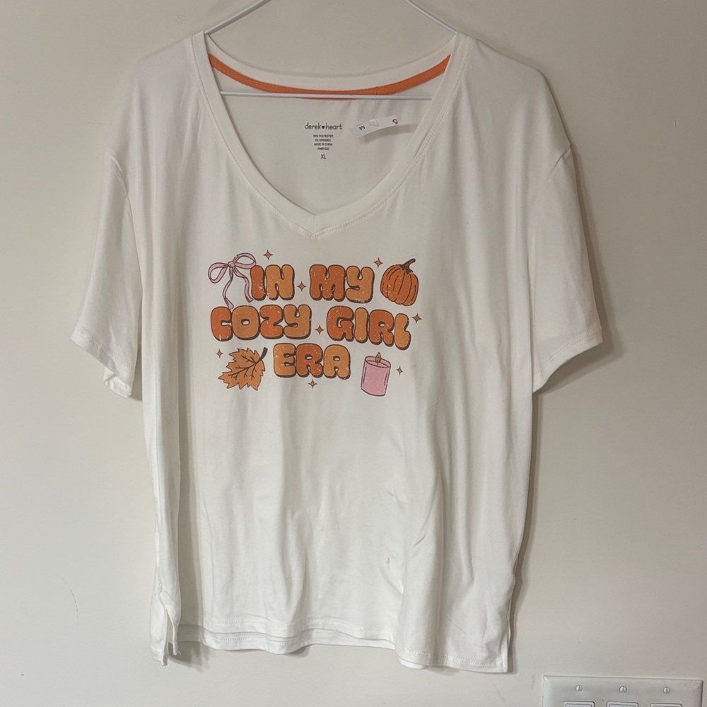 NWT Cozy Girl Era Graphic Tee
